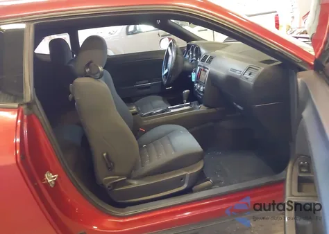 2010 Dodge Challenger R/T z USA, uszkodzony, nr VIN 2B3CJ5DT9AH129543